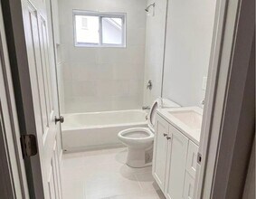 564 Norman St in Bridgeport, CT - Building Photo - Building Photo