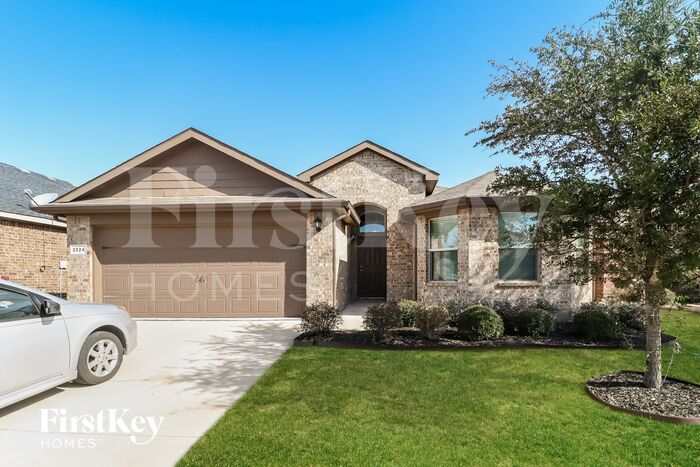 2524 Mill Springs Pass in Fort Worth, TX - Building Photo