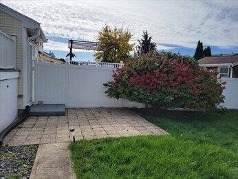 26 Philomena Ave, Unit #B in Revere, MA - Building Photo - Building Photo