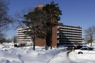 O'Brien Towers in Quincy, MA - Building Photo - Building Photo