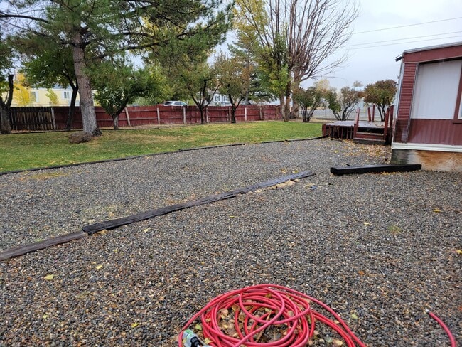 4050 Jupiter St in Winnemucca, NV - Building Photo - Building Photo