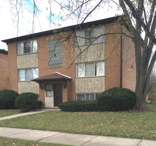 332 N Oakwood Ave in Waukegan, IL - Foto de edificio