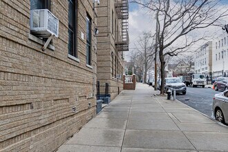 11 Jacobus Place in Bronx, NY - Building Photo - Building Photo