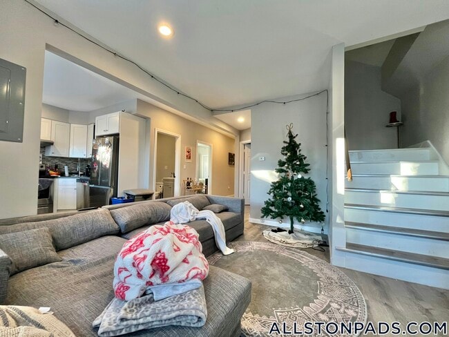 39 Long Ave, Unit 2 in Boston, MA - Building Photo - Building Photo