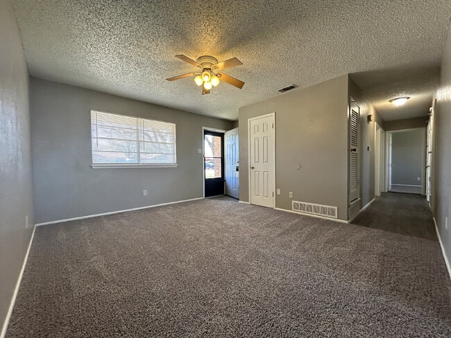 4612 Grinnell St in Lubbock, TX - Building Photo - Building Photo