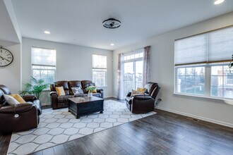 4477 Monroe Ct in Naperville, IL - Building Photo - Building Photo