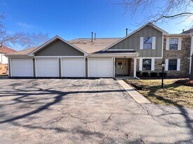 1542 Heather Ct in Wheeling, IL - Building Photo