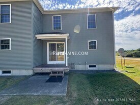 32 Emerson Mill Rd in Hampden, ME - Building Photo