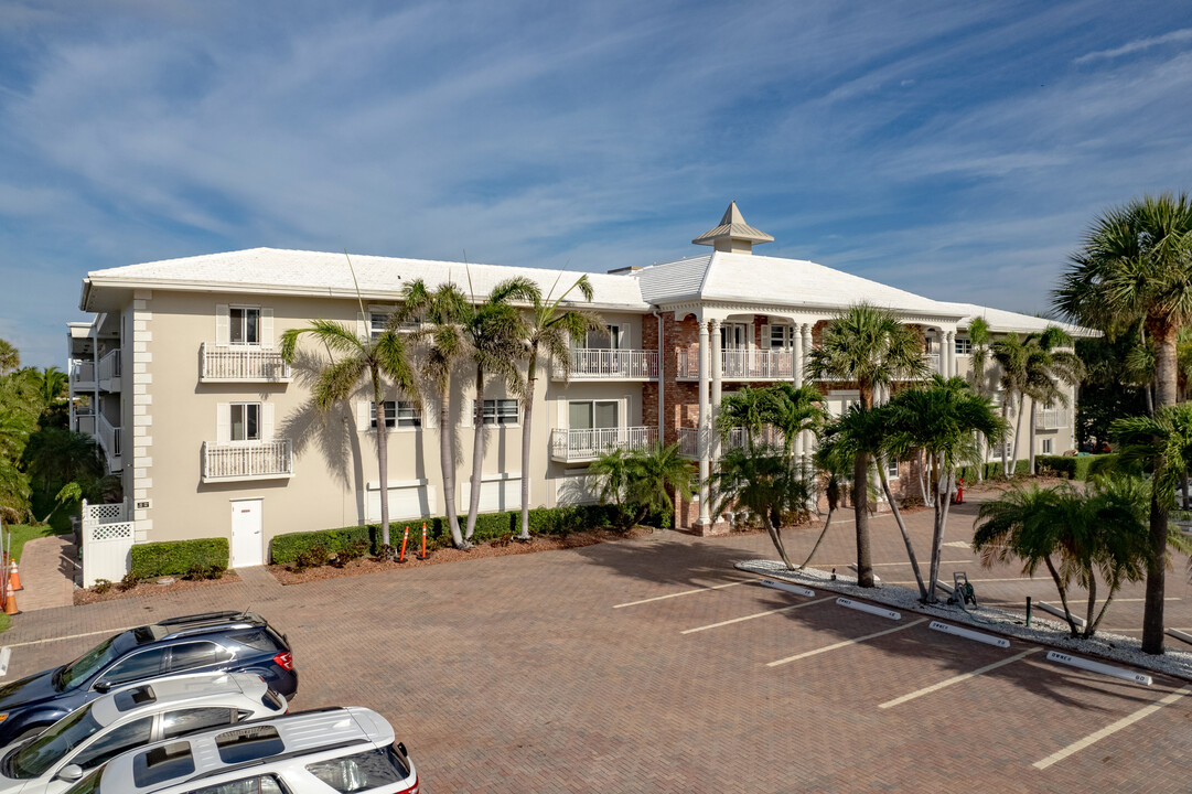 Hillsboro Imperial in Hillsboro Beach, FL - Building Photo