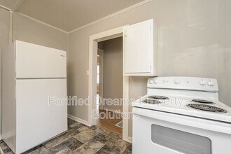 2001 Row St in Winston-Salem, NC - Building Photo - Building Photo