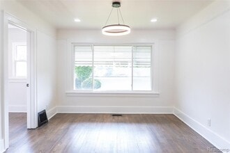 21200 Collingham Ave in Farmington Hills, MI - Building Photo - Building Photo