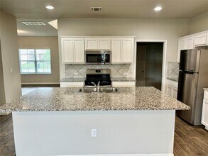 1905 Alamo Heights Ave in Austin, TX - Building Photo - Building Photo