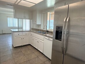 724 Silver Oak Dr in Tehachapi, CA - Building Photo - Building Photo