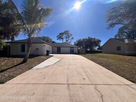 1456 Reed St NW in Palm Bay, FL - Building Photo