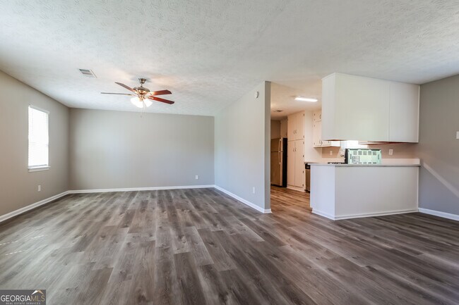 3096 Park Ln in Snellville, GA - Building Photo - Building Photo