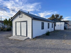 60 Locust St in Fernley, NV - Building Photo - Building Photo