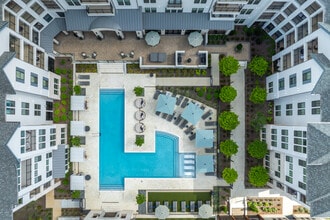 The Whitby Birmingham in Birmingham, AL - Building Photo - Building Photo