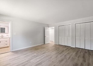 33 Paul St, Unit 20 in Newton, MA - Building Photo - Building Photo