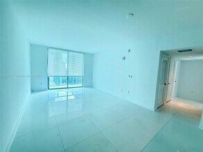 1100 S Miami Ave, Unit 3104 in Miami, FL - Foto de edificio - Building Photo