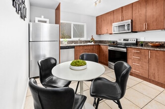 5050 A St, Unit 11 in San Diego, CA - Building Photo - Building Photo