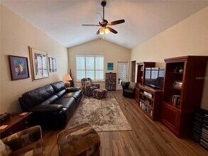 11122 SW 73rd Ct in Ocala, FL - Foto de edificio - Building Photo