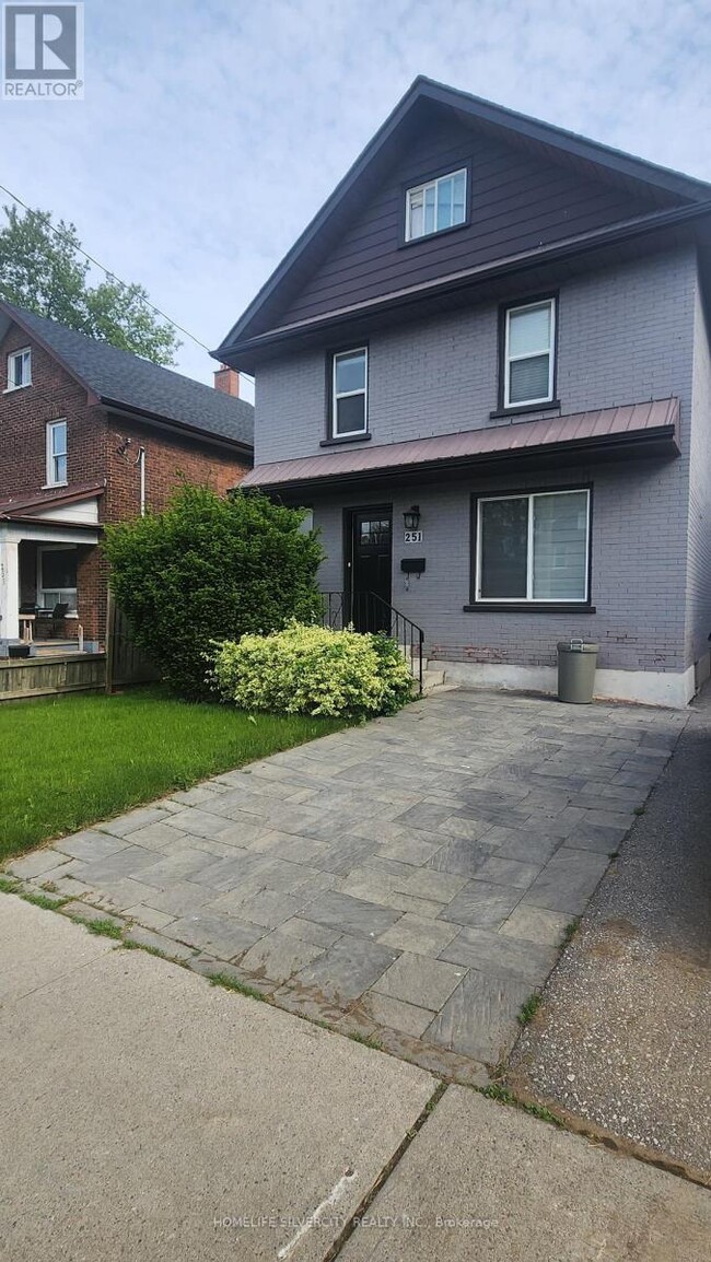 property at 251-251 Bruce St