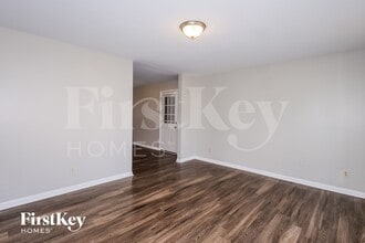 5167 Haleville Rd in Memphis, TN - Foto de edificio - Building Photo