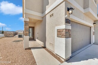 11474 Dawn Vw Rd in Socorro, TX - Building Photo - Building Photo