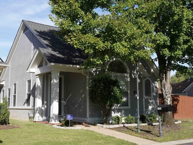 1229 Misty Isle Dr in Memphis, TN - Building Photo - Building Photo