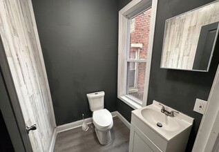 1804 Walnut St in Harrisburg, PA - Building Photo - Building Photo