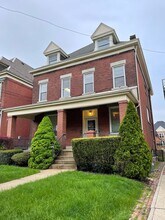 403 S Atlantic Ave in Pittsburgh, PA - Building Photo - Building Photo