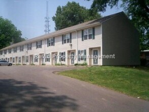 The Patterson Station Townhomes in Memphis, TN - Building Photo - Building Photo