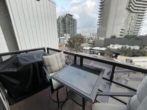 1225 Island Ave in San Diego, CA - Foto de edificio - Building Photo