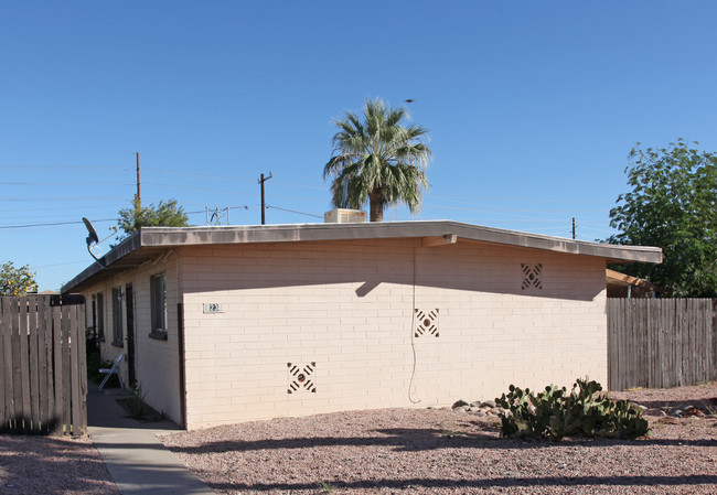 1231 N Oleander in Tempe, AZ - Building Photo - Building Photo