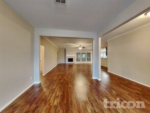 5004 Saddlehorn Dr in Arlington, TX - Building Photo - Building Photo