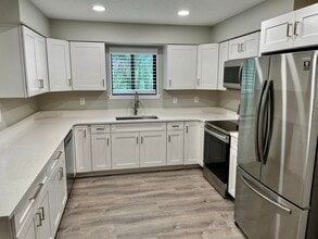 56 Wildwood Trl in Ormond Beach, FL - Foto de edificio - Building Photo