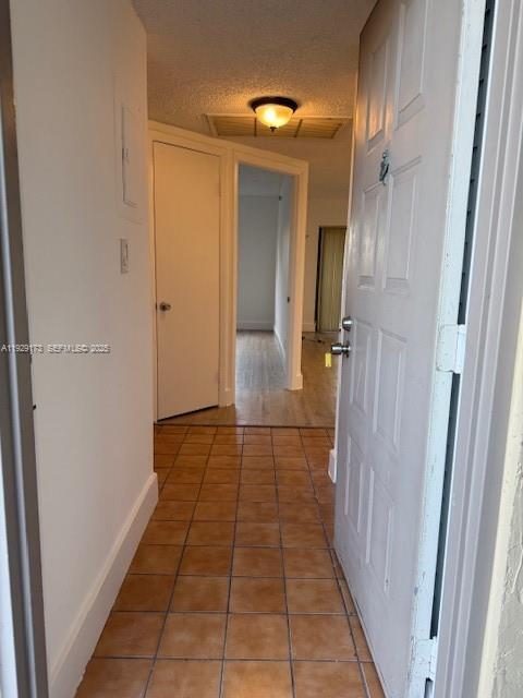 8290 Lake Dr, Unit 531 in Doral, FL - Foto de edificio - Building Photo