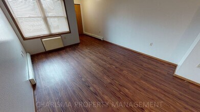 3506 S Sertoma Ave in Sioux Falls, SD - Building Photo - Building Photo