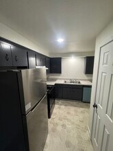 15715 63rd Street Ct E, Unit 2 in Sumner, WA - Foto de edificio - Building Photo