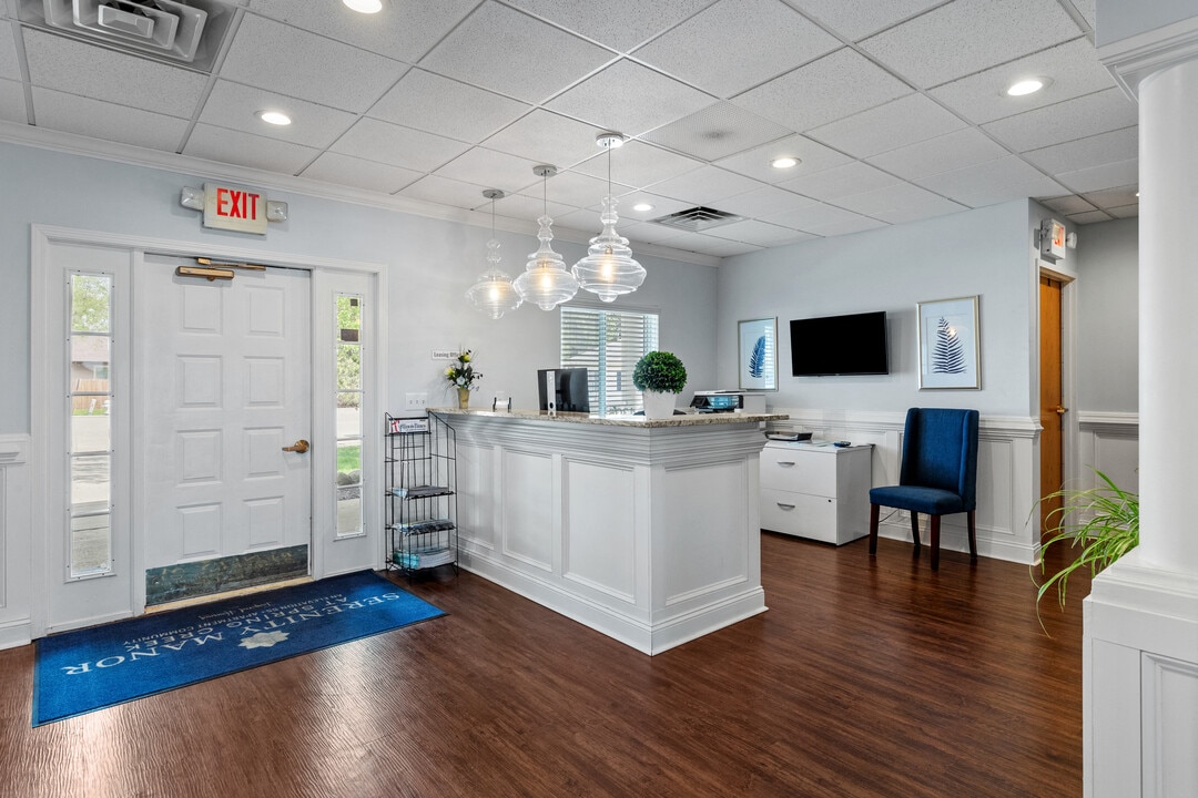 Meadow View Place in Springfield, IL - Building Photo