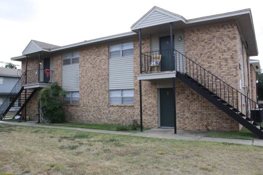 205 Spruce St in College Station, TX - Building Photo - Building Photo