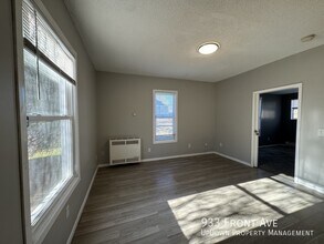 933 Front Ave in St. Paul, MN - Building Photo - Building Photo