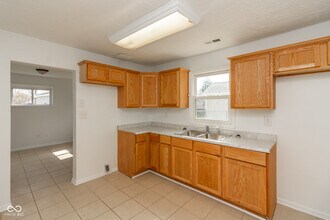 380 Parkway St in Whiteland, IN - Building Photo - Building Photo