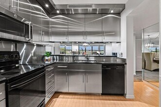3507 Village Blvd, Unit 4060 in West Palm Beach, FL - Building Photo - Building Photo