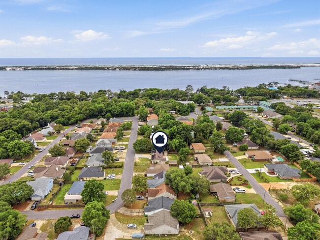 property at 32 Cascabellas St