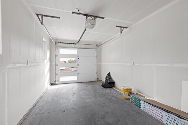 865 9th St W in Kalispell, MT - Foto de edificio - Building Photo