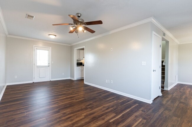 4005 Mimosa View Dr in Louisville, KY - Building Photo - Building Photo