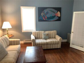 42 Lee Ave in Newport, RI - Foto de edificio - Building Photo