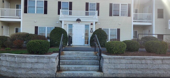 property at 14 Vista Ridge Dr