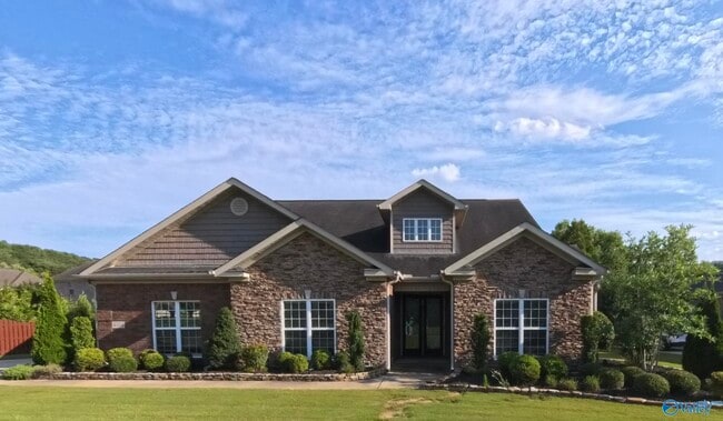 property at 4504 Hampton View Dr